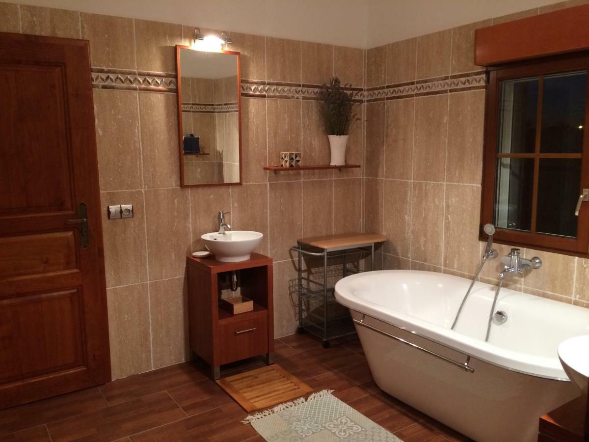 Cottage La Villa Bolero Saint-Cyr-sur-Loire Kültér fotó
